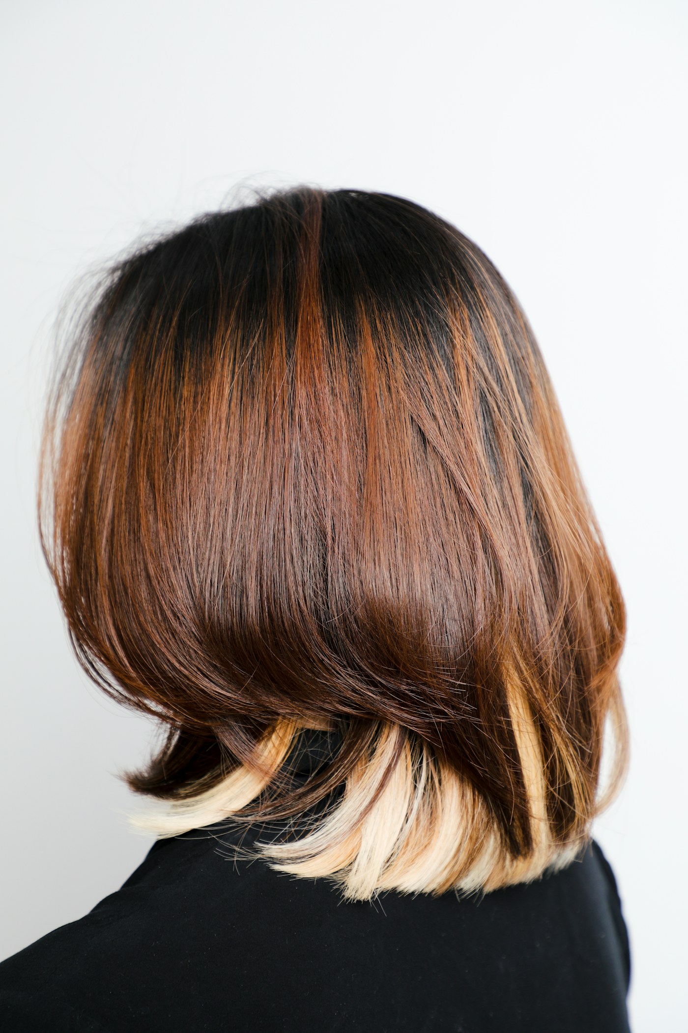 Resultado de coloración profesional con producto de peluquería